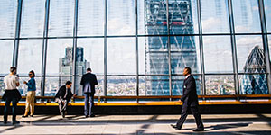 坚持“抓落实、求实事、负责任”的九字方针，积极践行“安老、扶幼、助学、济困”宗旨，勇担企业社会责任。